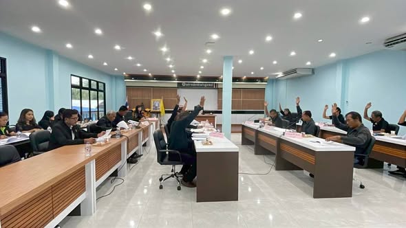 ประชุมสภาองค์การบริหารส่วนตำบลโคกสะบ้า สมัยสามัญ สมัยที่ 4 ประจำปี พ.ศ.2568✨